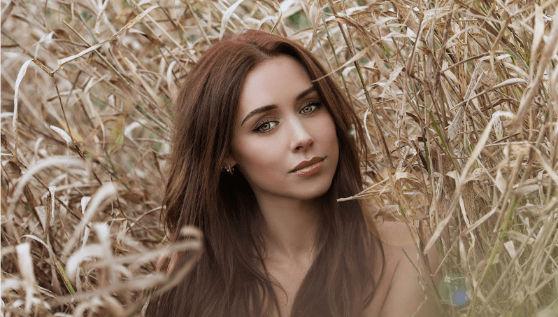 Una Healy