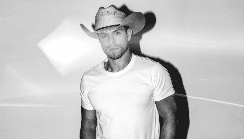 Dustin Lynch