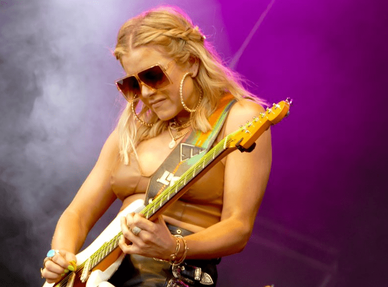 Lindsay Ell