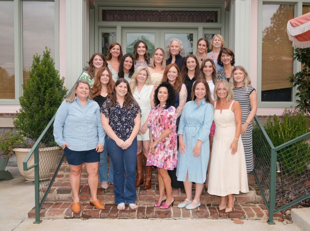 CMa Women's academy class of 2026 - maverick-country.com